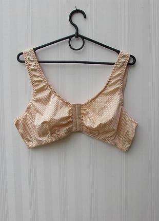 Гладкий бягкий бюстгальтер бра без косточек с застежкой спереди