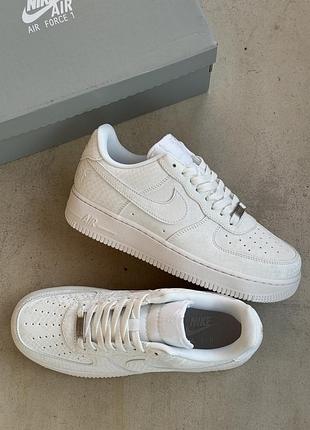 Трендові кросівки kobe bryant x nike air force 1 low 'forever white 8/24'