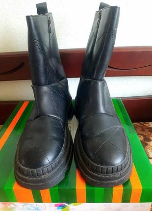 Зимові чоботи,37 р-р
натуральна шкіра