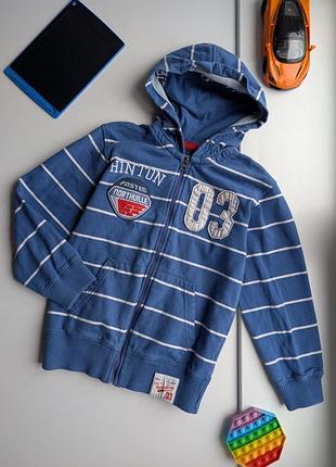 Кофта на застежке с легким утеплением