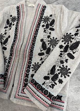 Колоритный кашемировый жакет вышиванка, украинская накидка вышиванка, этно пиджак с вышивкой из эко кашемира