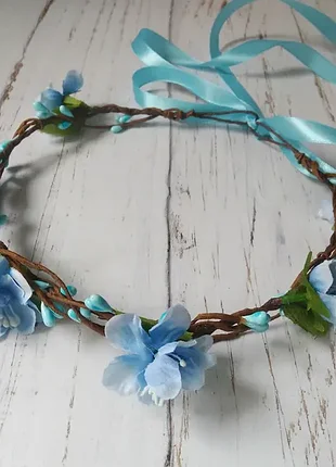 Голубой венок на голову с цветами