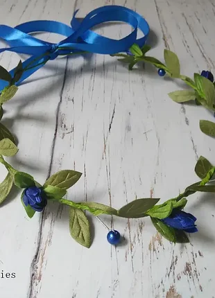 Синий венок на голову с цветами подснежники листочки