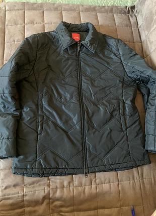 Куртка жіноча,коротка.,розмір xl з двома бігунками робочі,куртка холодна осінь,веснабез капюшона