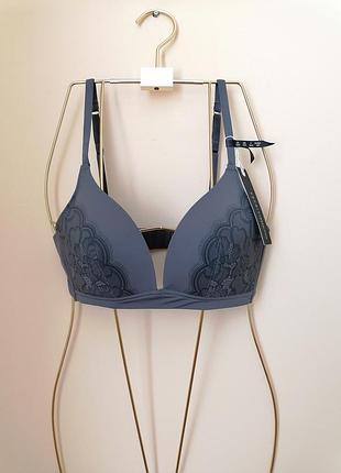 Бюстгальтер с push-up. new.