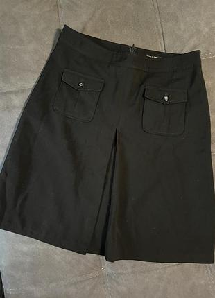 Спідниця чорного кольору