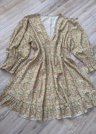 Легка сукня квіти