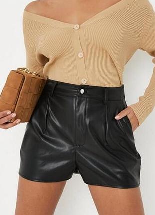 Шорты из экокожи черные