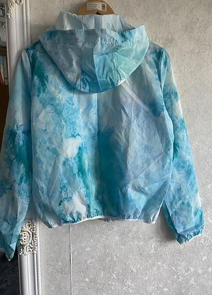 Вітровка  жіноча