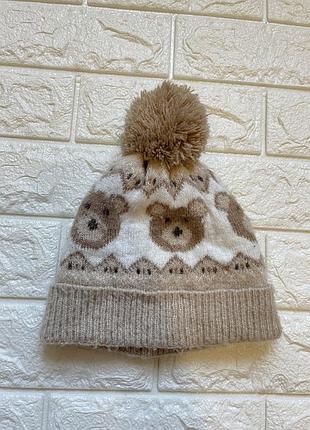 Класна  тепла шапуля осінь весна на 1-2 роки без