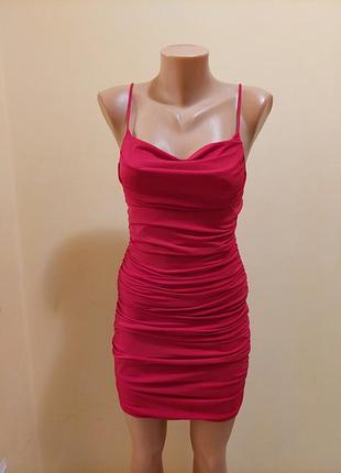 Вечернее, красное платье quiz