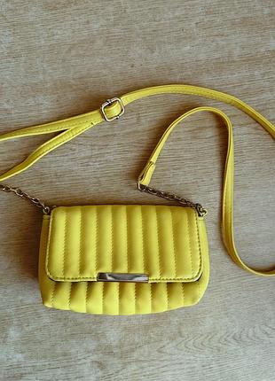 Яскрава міні-сумочка primark