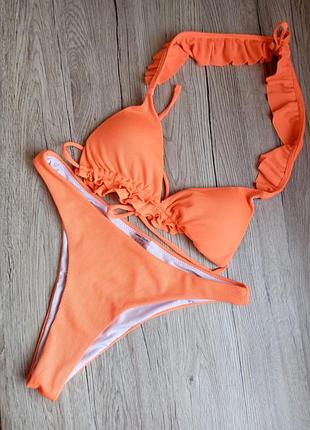 Яскравий купальник в рубчик