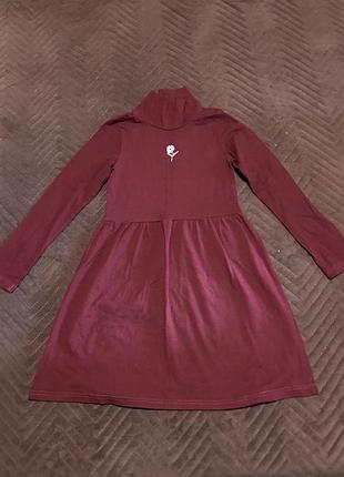 Трикотажне плаття під шию