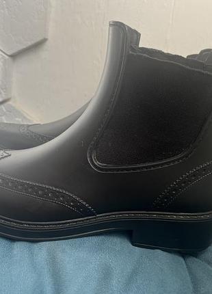 Гумові чоботи