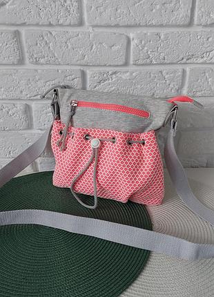 Сумка в спортивном стиле. текстиль