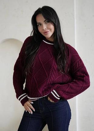 Наш уютный оъёмный свитер willow с контрастной полоской и необычным узором