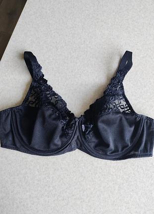 Бюстгальтер triumph