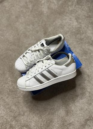 Жіночі кросівки adidas superstar