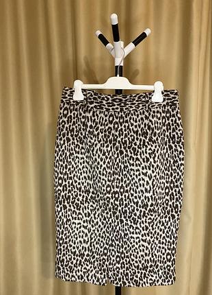 Marks &spenser тепла спідниця на підкладці,модний леопардовий принт,практична та стильна.