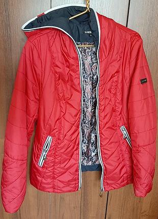 Куртка женская, марка "plaza", красного цвета