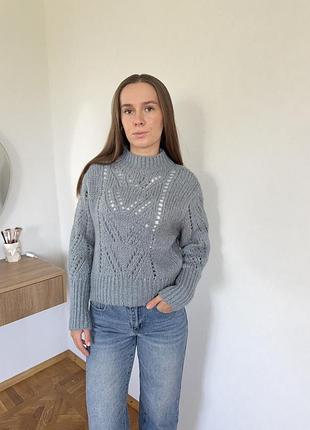 Светр від бренду zara