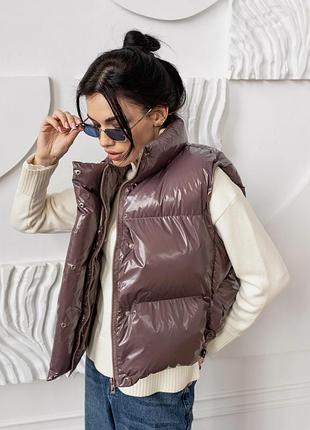 Теплый жилет на биопухе из блестящей плащевки монклер ниагара, женский жилет безрукавка на осень зиму, дута стеганая жилетка, осенний жилет, sofia
