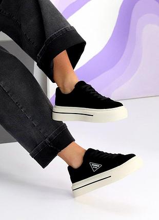 Кеди жіночі