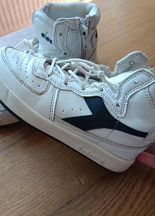 Високі кеди для дівчинки (з дефектом)