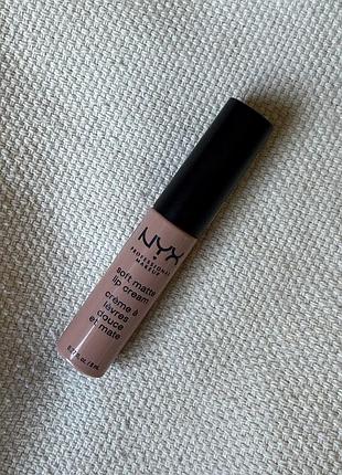 Nyx soft matte lip cream cairo матовая помада крем для губ