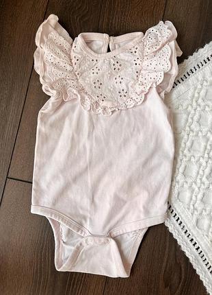 Рожевий боді короткий рукав святковий з мереживом для дівчинки ошатний святковий 6-9 міс 74 см