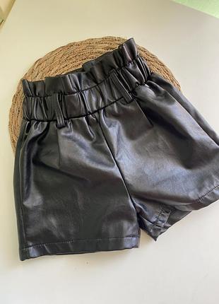 Шорти екошкіра для дівчинки