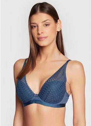 Бюстгальтер triumph aura spotlight