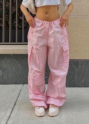 Брюки бананы, с кошенями.48 размер. 100% коттону.