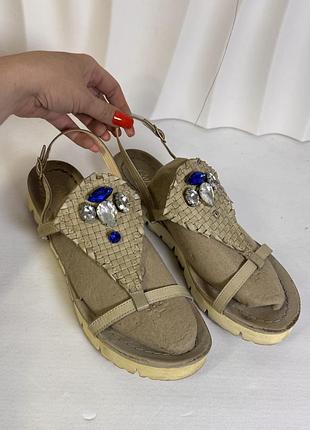 Босоножки сандалии из натуральной кожи с камушками cafènoir имталия 40