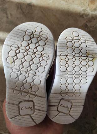 Кросівки clarks для дівчинки 9