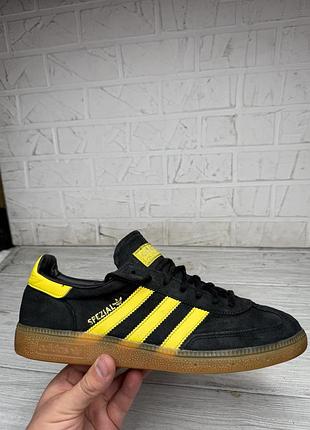 Крутые кроссовки adidas spezial handball 43 размер
