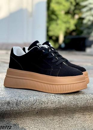 Чорні дуже круті кеди - кросівки на високій підошві