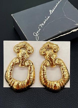 По-настоящему королевские клипсы josé maría barrera for avon, 1989 год.