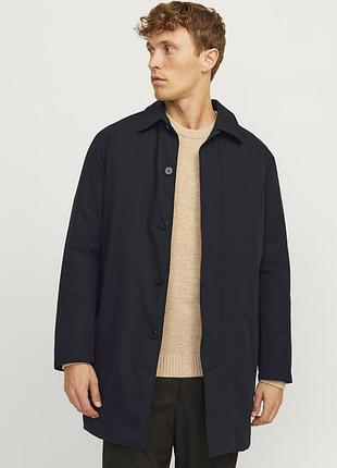 Стильне пальто jack &amp; jones на гудзиках.