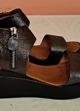 Босоножки кожа 40 г