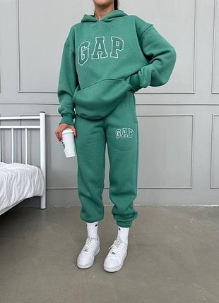 Спортивный костюм женский