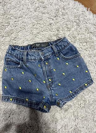 Дуже гарні шортики з вишивкою