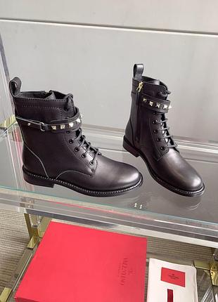 Ботинки женские