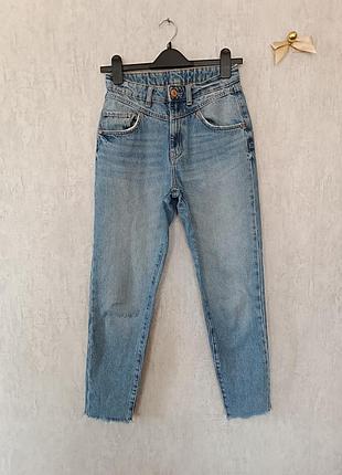 Зауженные джинсы р.34