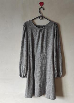 Сукня жіноча