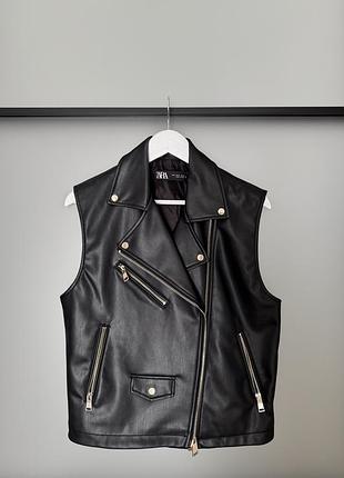 Жилетка/безрукавка zara