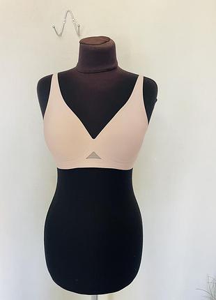 Бюстгальтер ліфчик безшовний гладкий із чашками