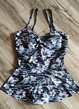 Суцільний купальник