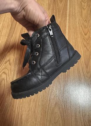 Children place чорні черевики на осінь us9